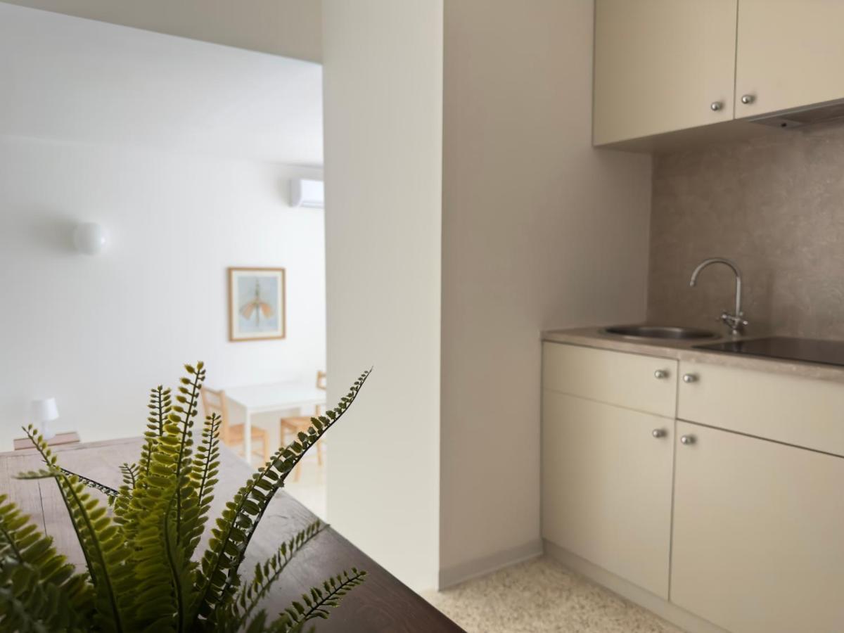 Minimal Apartment Navigli Milano Exteriör bild